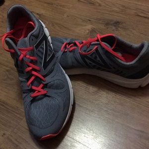 New balance size 16 men’s shoes